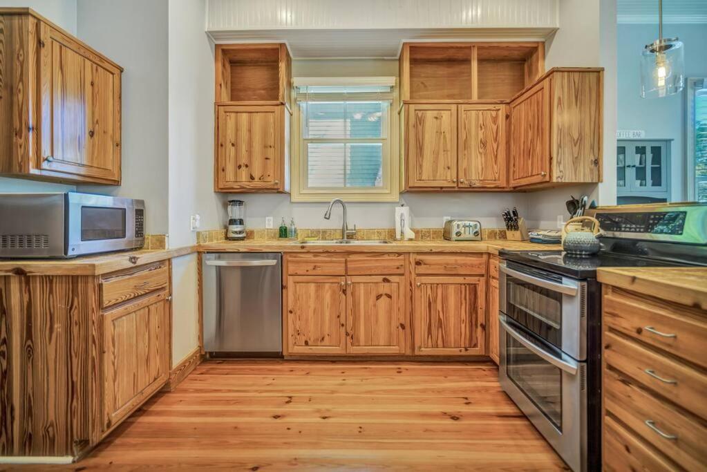 The Bluffton Village Home - 5 Bedroom In Old Town W Carriage Home Buitenkant foto